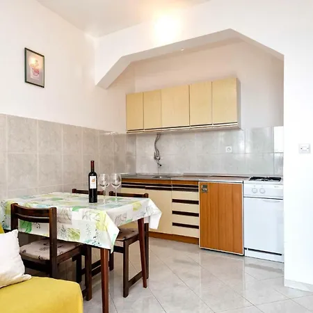 Franko Apartment Jelsa (Hvar)