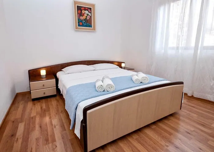 Franko Apartment Jelsa (Hvar)