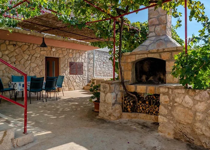 Franko Apartment Jelsa (Hvar)