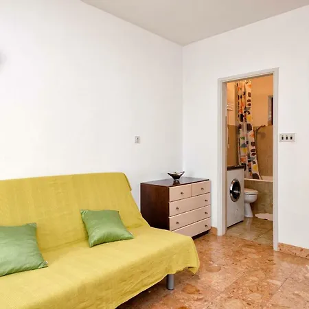 Franko Apartment