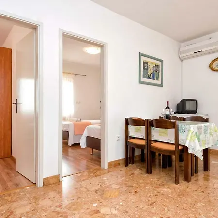 Franko * Jelsa (Hvar)